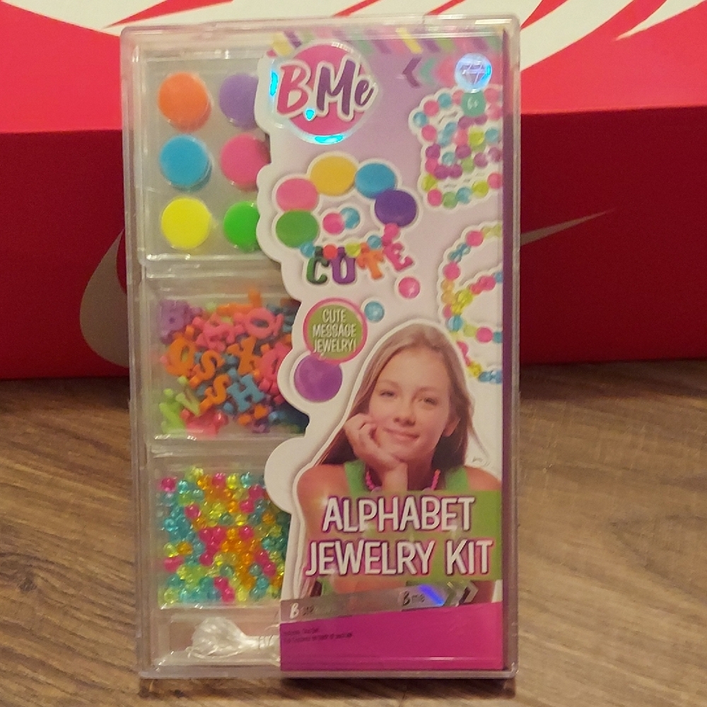 B.Me Alphabet Jewelry Kit